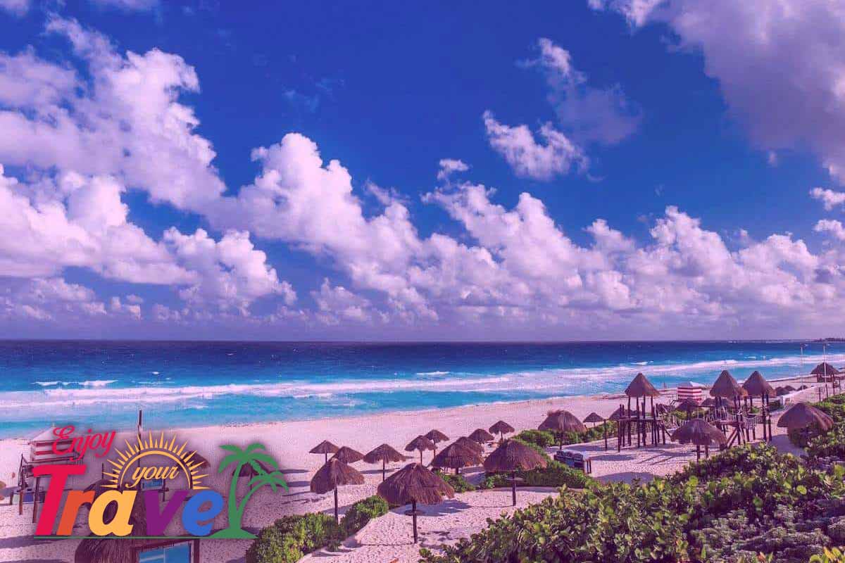 playa-delfines-Las-3-Playas-de-lujo-en-México---The-3-luxury-beaches-in-Mexico