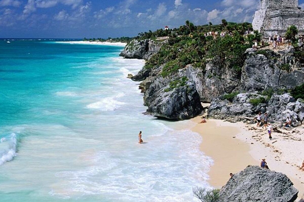 disfruta de las playas de moda en mexico este 2024