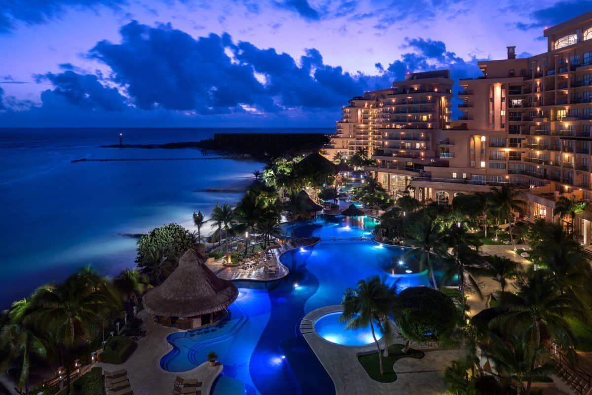 románticos en Cancún